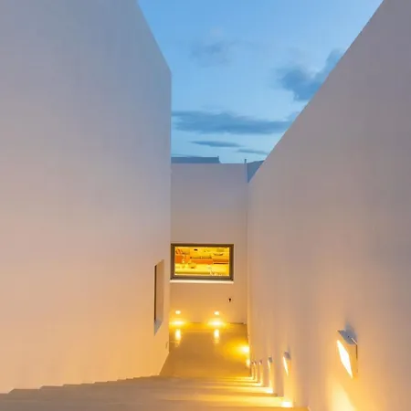 Luxury Mikonos Kalafatis